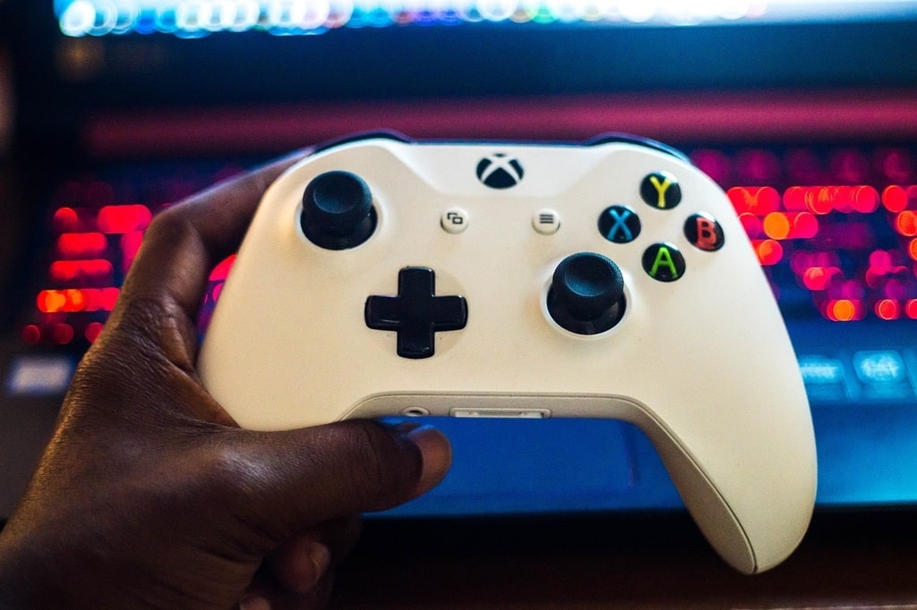 Sélectionner une manette compatible pour plusieurs consoles